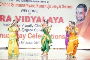 Blind Achievement19-Blind-College-Students-Performing-Traditional-Dance